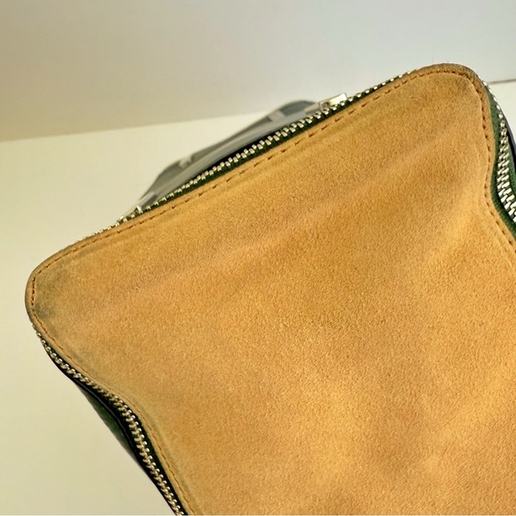 REBECCA MINKOFF BLACK GREEN LEATHER TAN SUEDE FRONT POCKET SIDE ZIPPERS PURSE - Picture 8 of 12